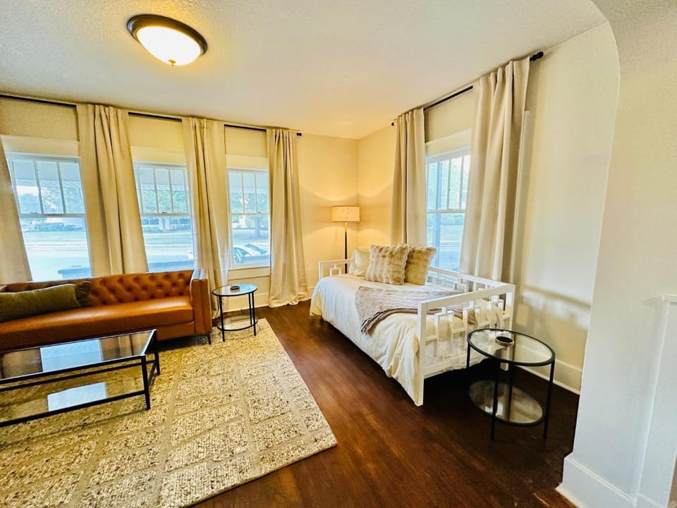 Campus Haven Apartment in Indiana