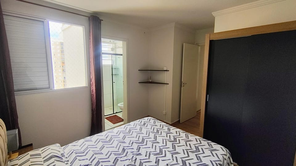 Bed, Photo of the whole room, wardrobe