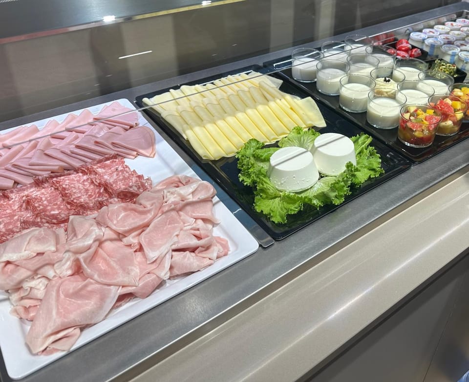 Buffet breakfast