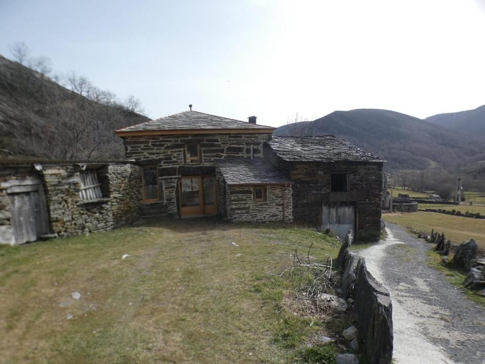 Casa de montaña - A Palleira do Curralón Chalet in Galicia