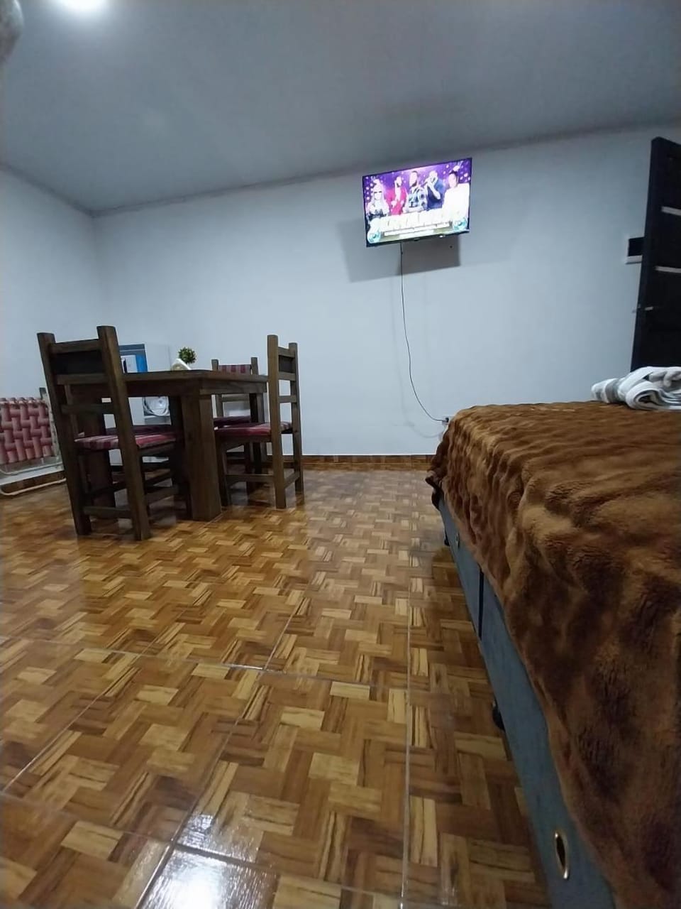 TV and multimedia, Photo of the whole room, Dining area