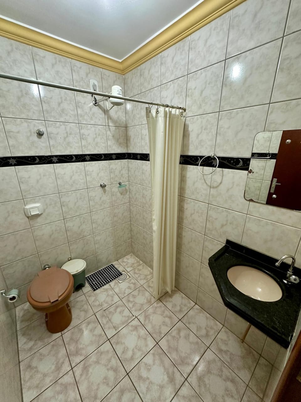 Shower, Toilet, Bathroom
