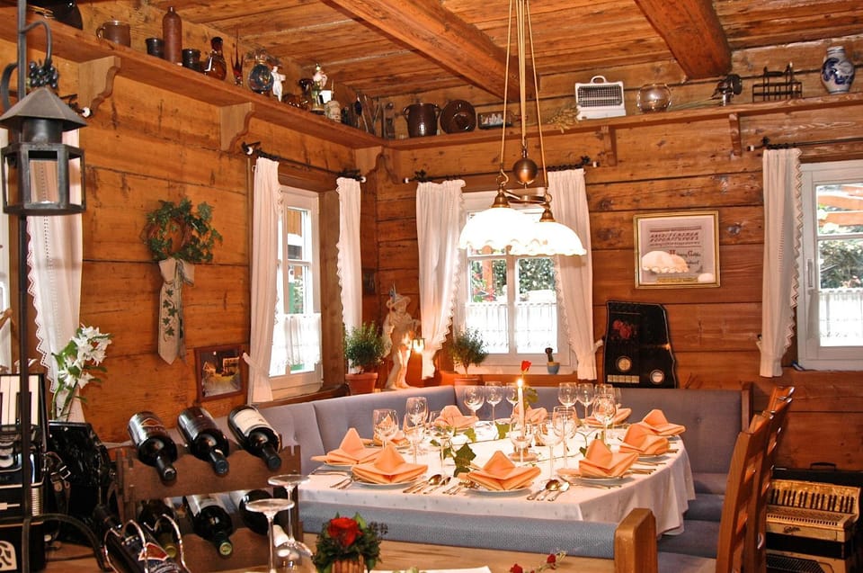 Restaurant/places to eat, On site