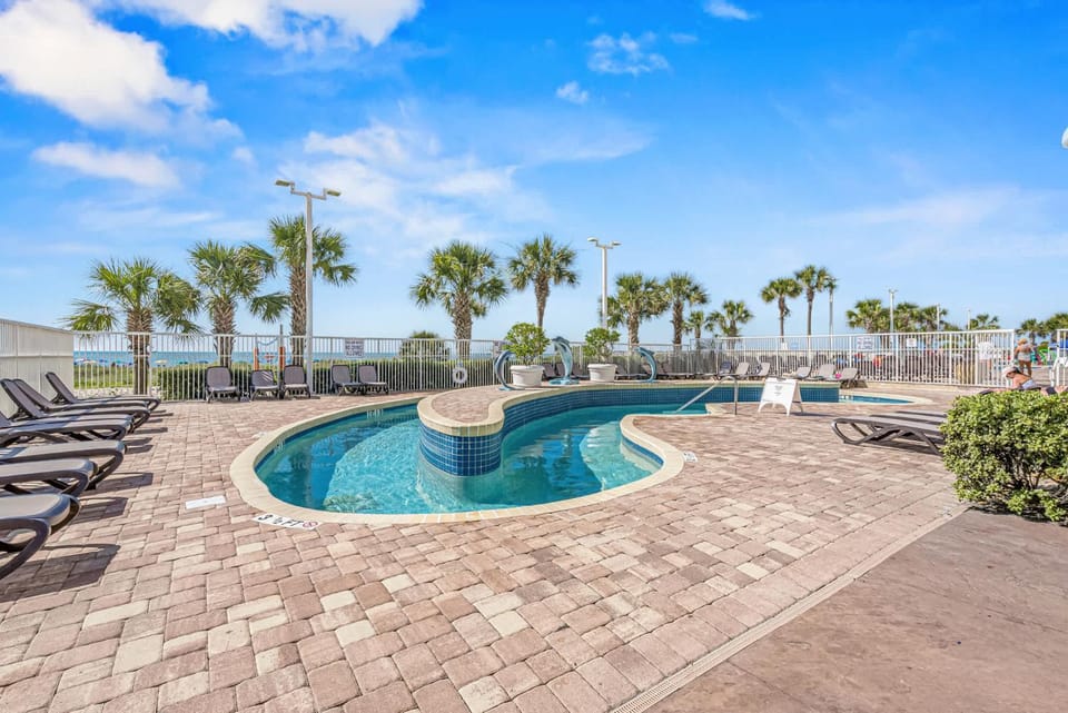 Dunes Village Resort 203 - Oceanfront House in Myrtle Beach