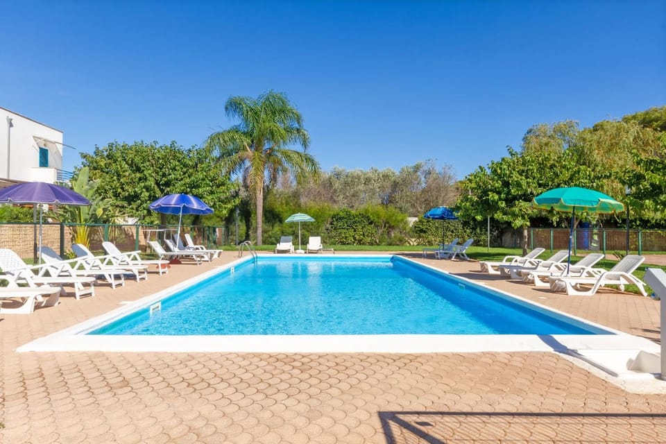 Luxury Holiday House with Pool Apartment in Apulia