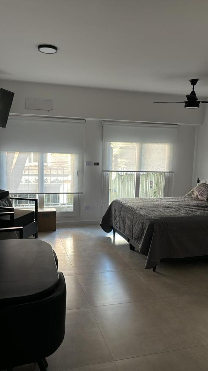 Monoambiente Amoblado con Heladera y Cocina Apartment in Buenos Aires