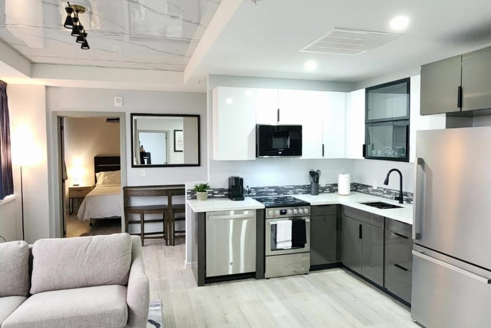 Quiet Modern Two Bedroom Apartment with Gym Apartment hotel in Tulsa