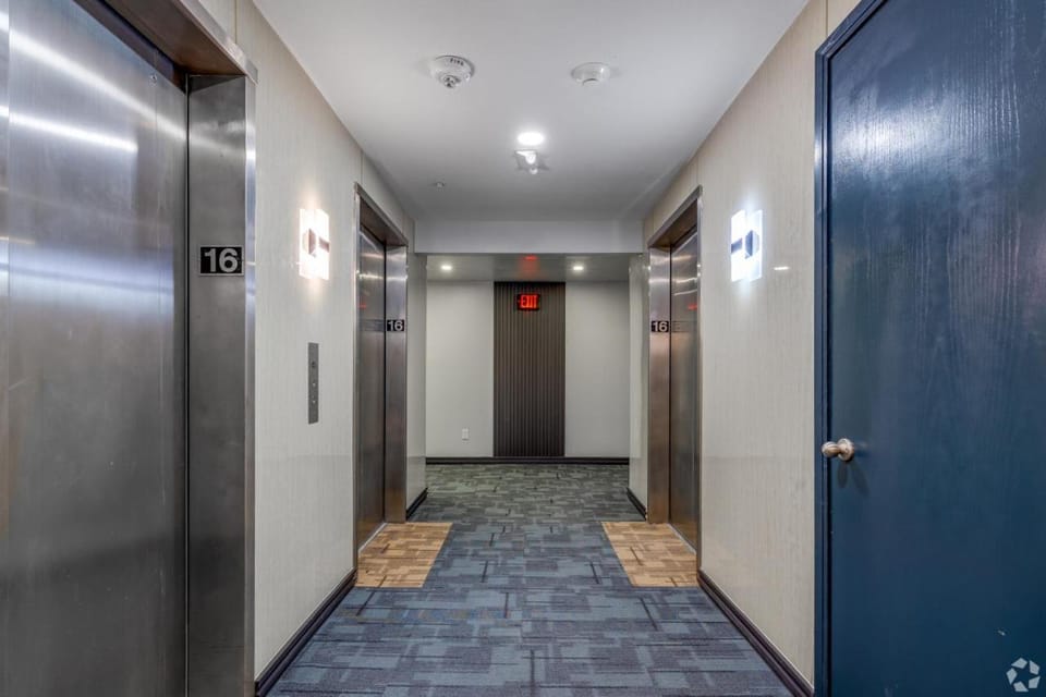 Modern Apartment with Gym in Midtown Tulsa Apartment hotel in Tulsa
