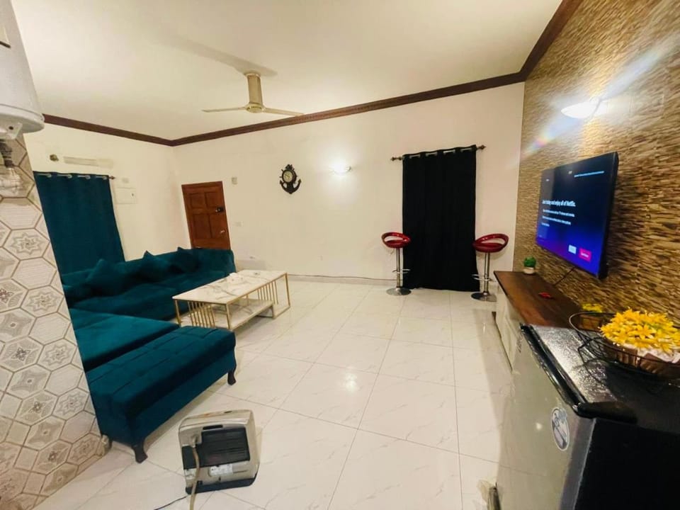 F-10 Stylish fully furnished studio apartment family environment daily weekly basis Apartment in Islamabad
