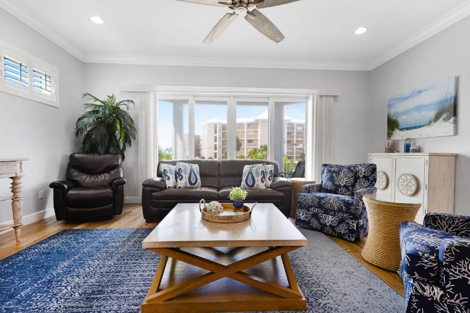 Ocean view, Tiki, Heated Pool, Game Room - The Seahorse - Roelens House in Estero Island