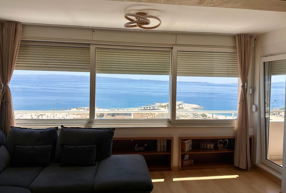 Dora Sunset Sea View Apartment with Balcony Apartment in Split