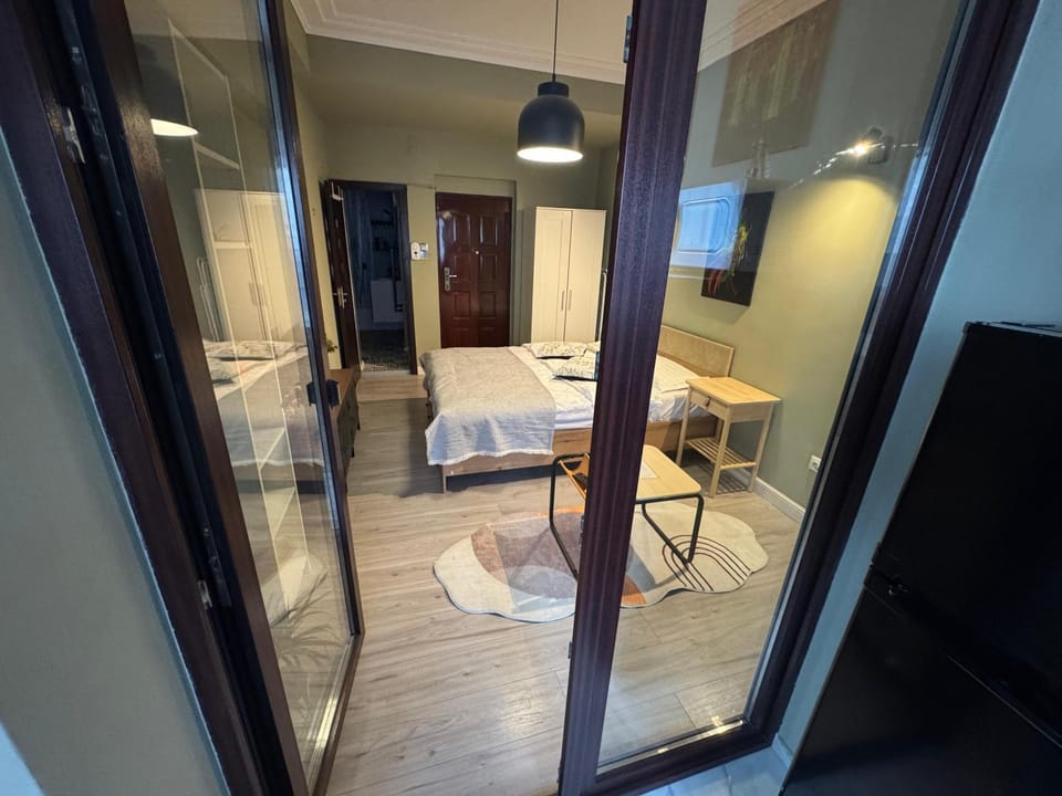 Living room, Bedroom
