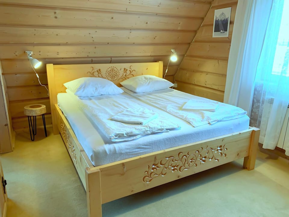 Bed, Decorative detail, Bedroom