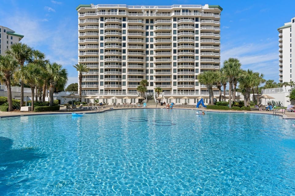 St Maarten at Silver Shells 0303 by Newman-Dailey Apartment in Destin