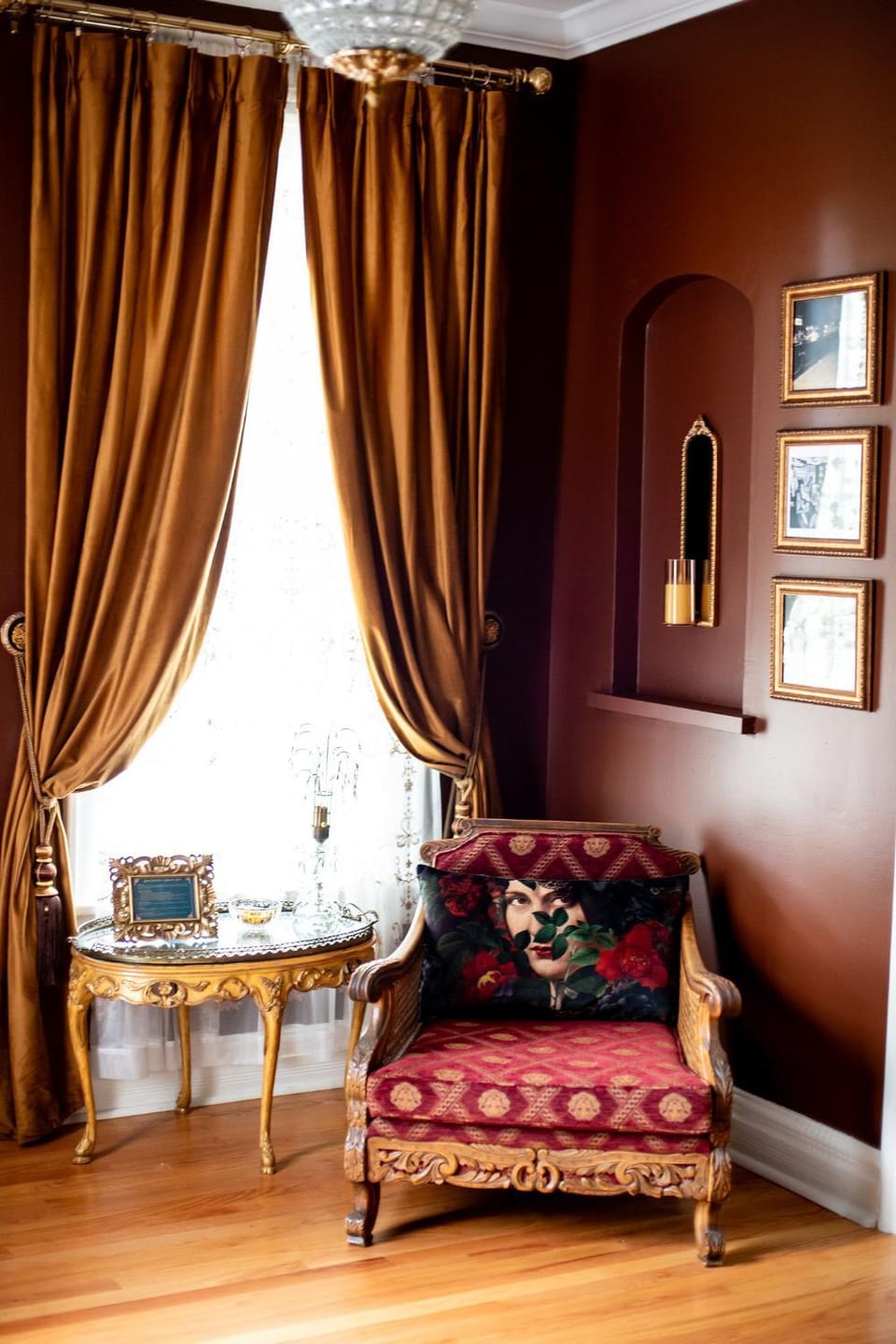 Lounge or bar, Seating area