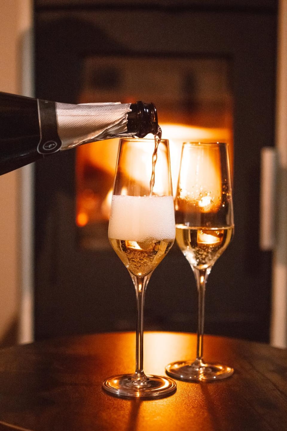 Drinks, fireplace