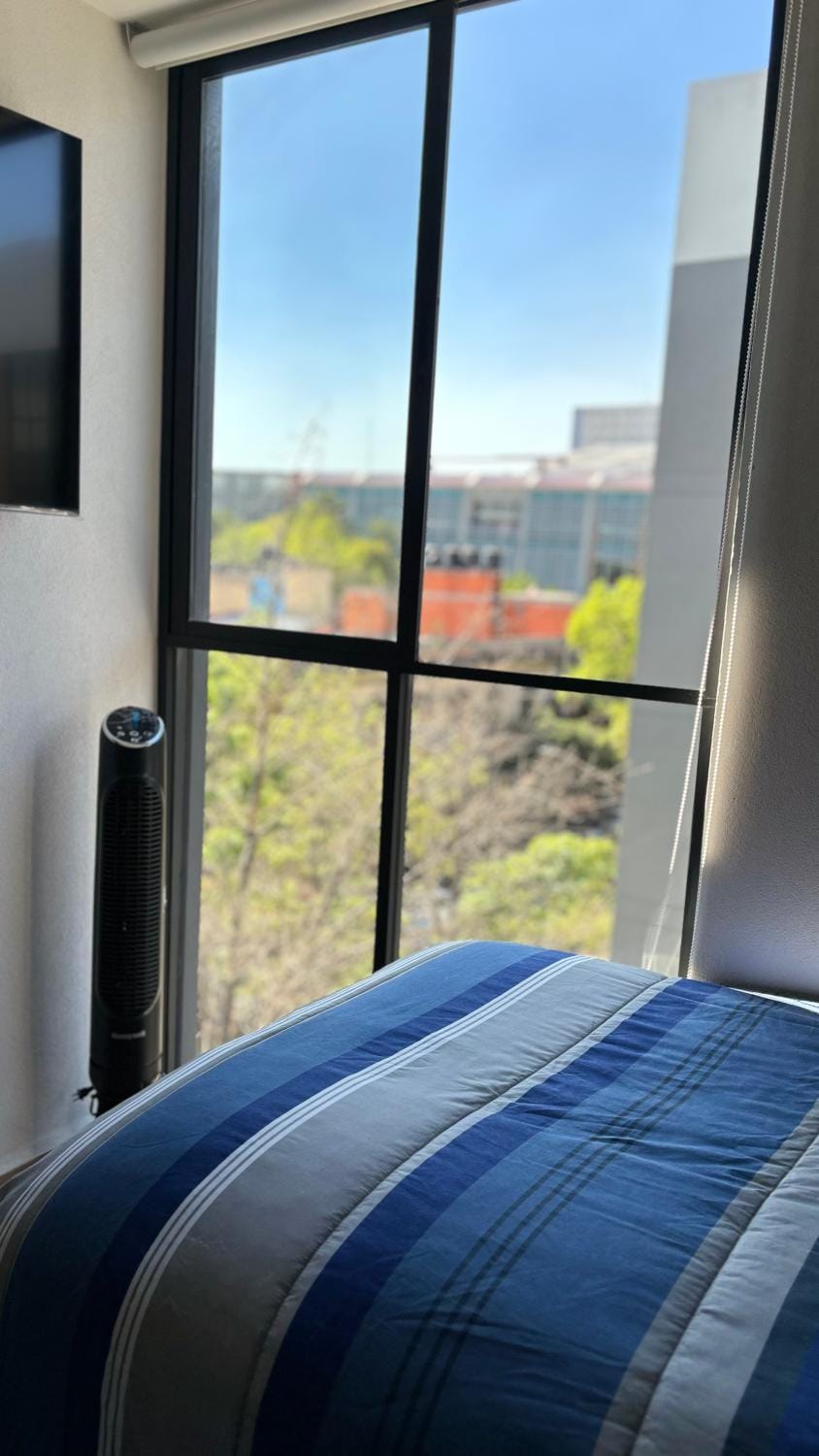 Bed, TV and multimedia, View (from property/room), Photo of the whole room, Bedroom
