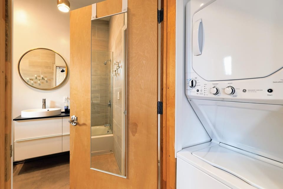 Bathroom, laundry