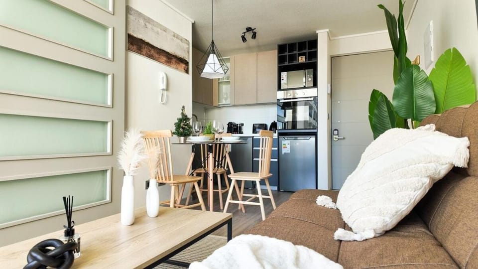 Kitchen or kitchenette, Living room, Dining area, oven, stove