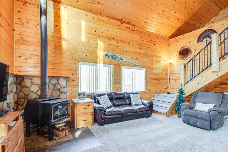 6 Mi to Spider Lake OHV Trails: Cabin w/ Fire Pit Cabin in Minnesota