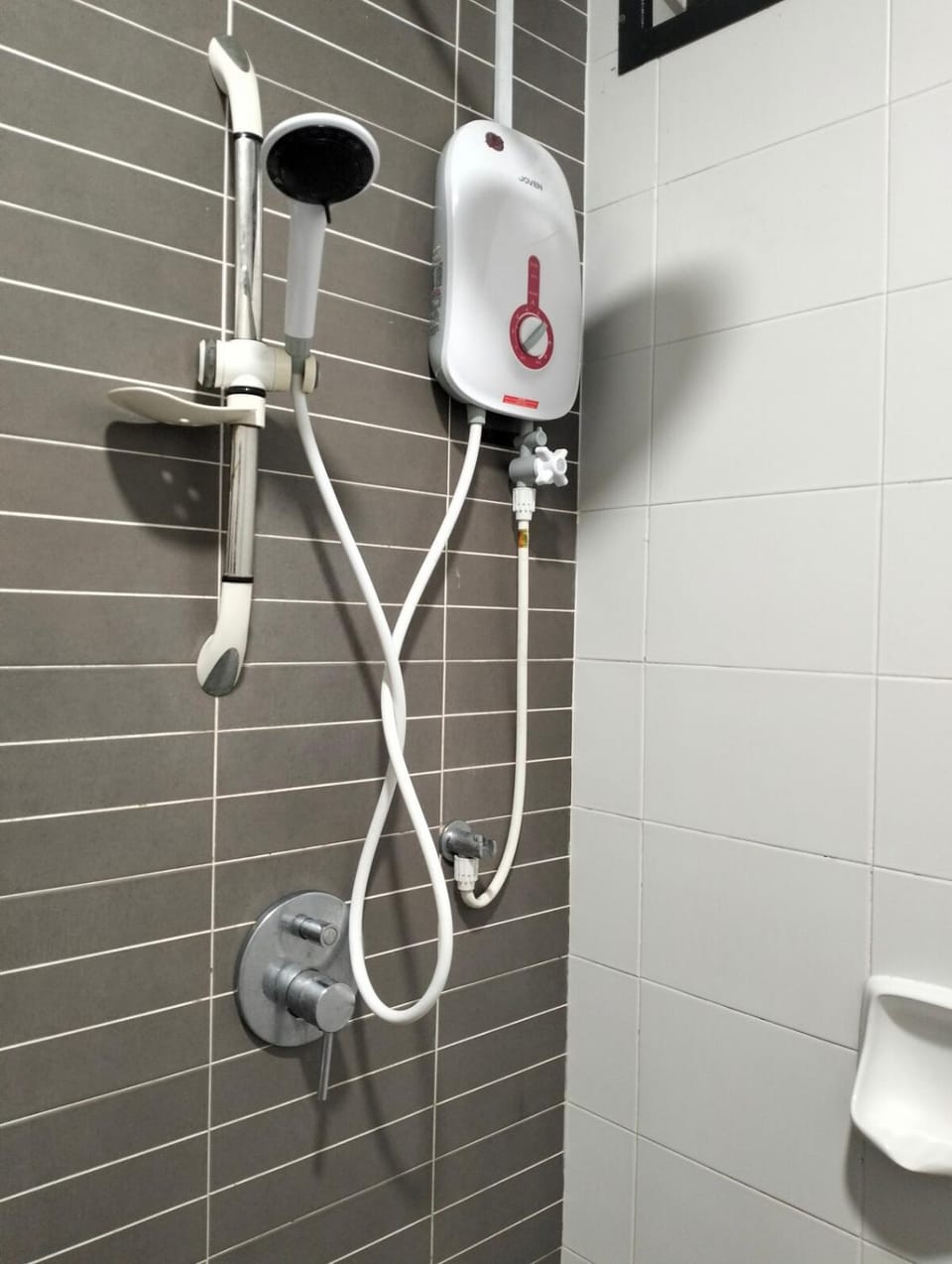 026 NO DEPO Palazio Apartment Muji House Mount Austin Wifi Netflix Apartment in Johor Bahru