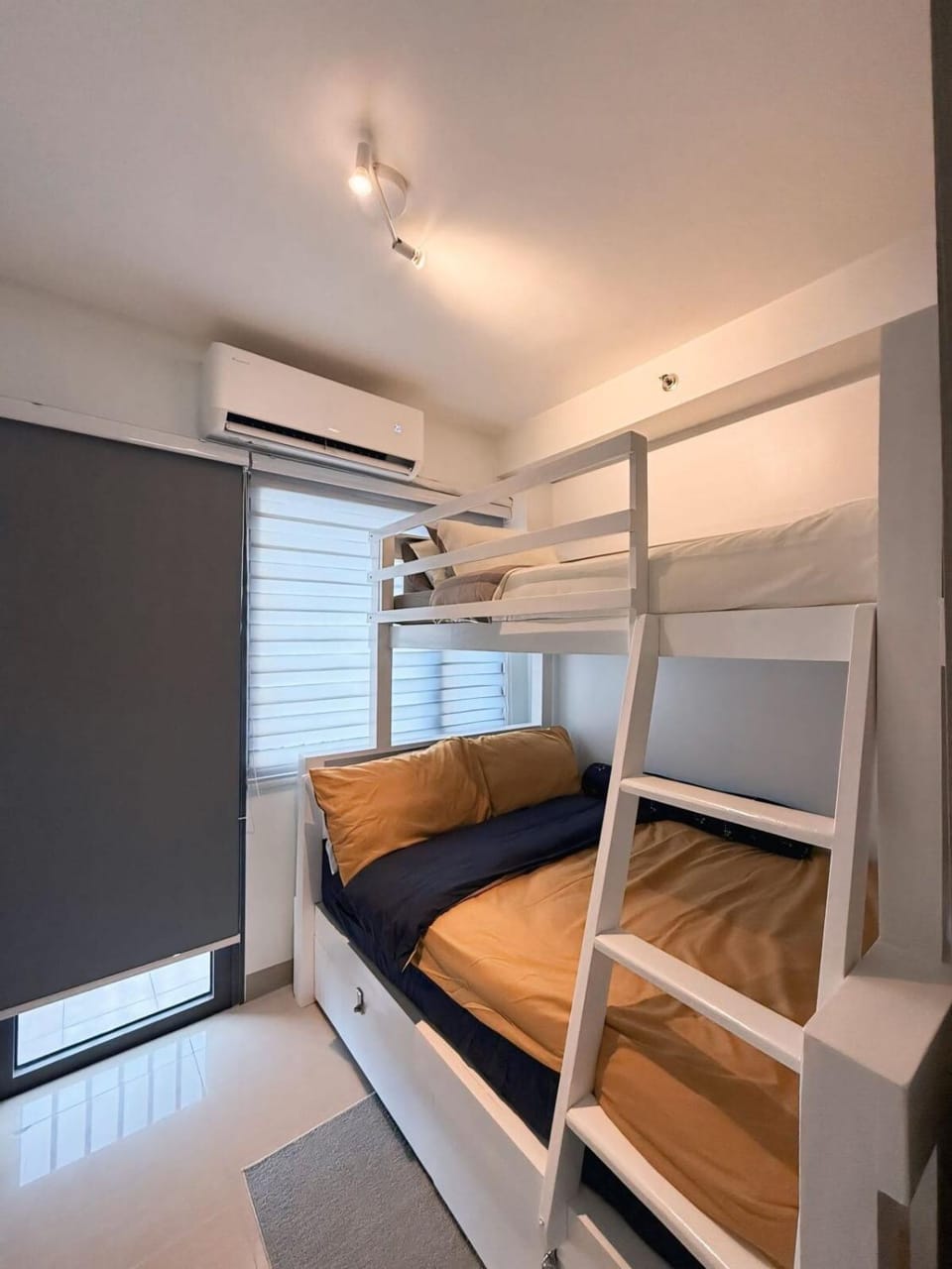 Grasya's Cozy cove at Shore 2-Family friendly unit Apartment in Pasay