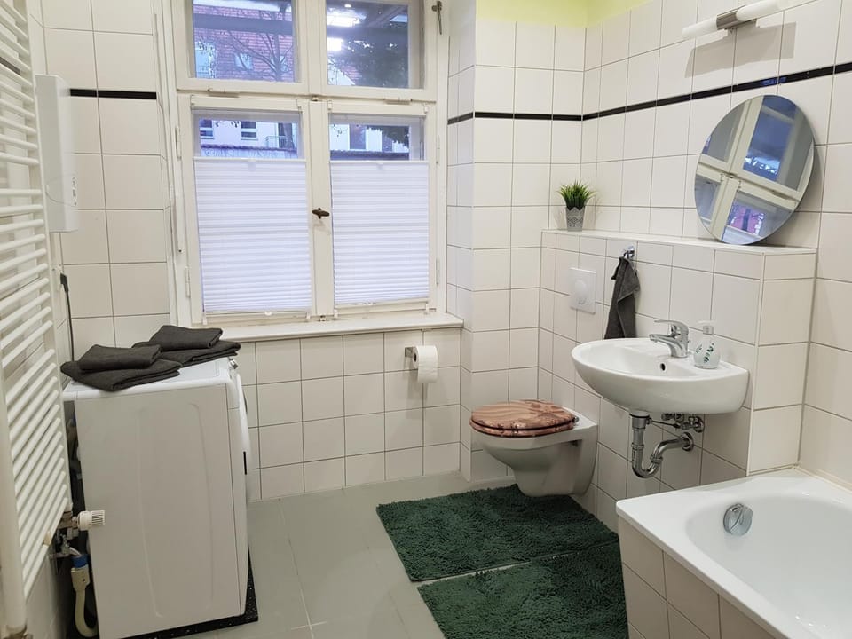 Toilet, Bathroom