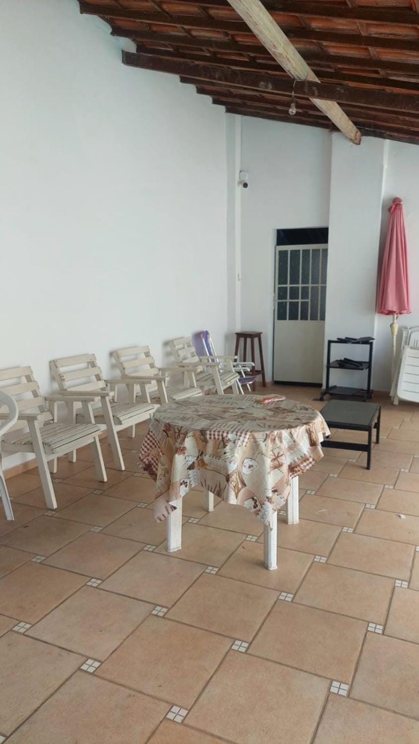 Seating area, Breakfast