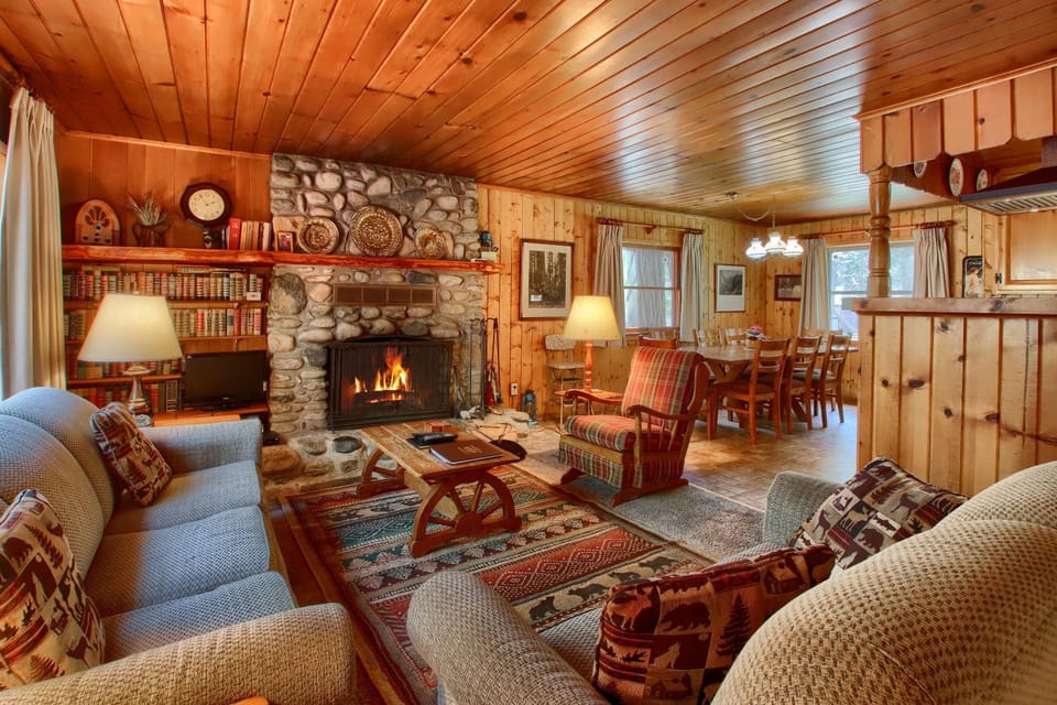 Shangri la-de-da at The Redwoods House in Sierra Nevada