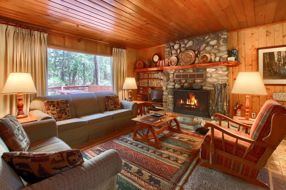 Shangri la-de-da at The Redwoods House in Sierra Nevada
