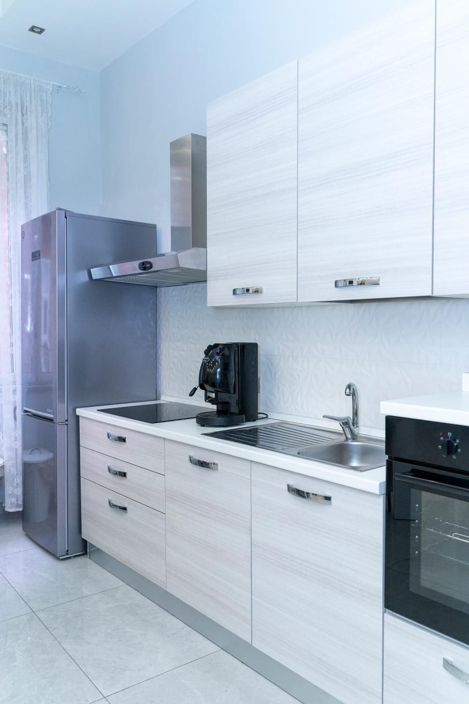 Kitchen or kitchenette, oven, stove