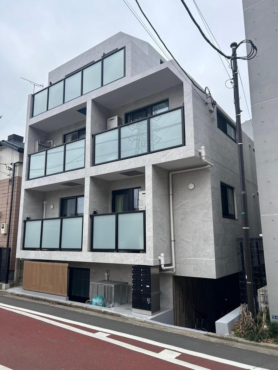 Property building, Street view