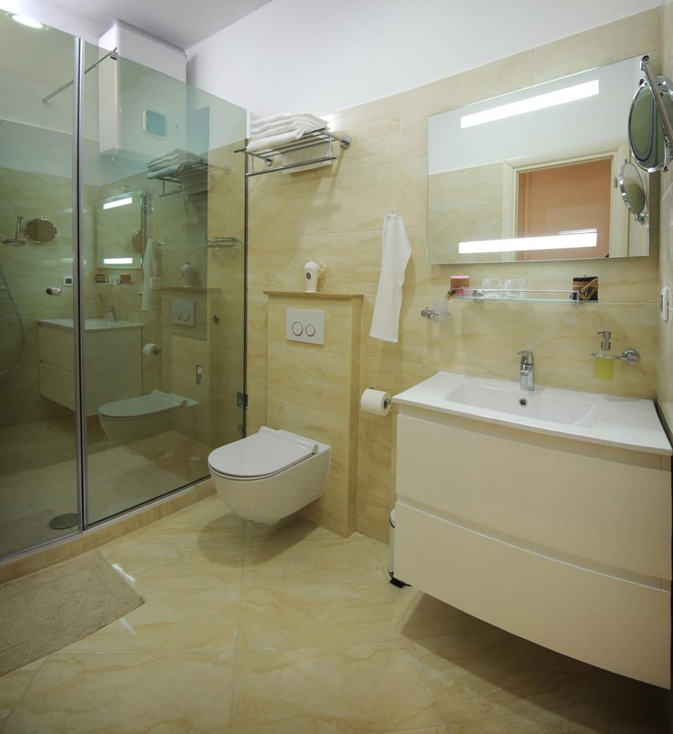 Shower, Bathroom