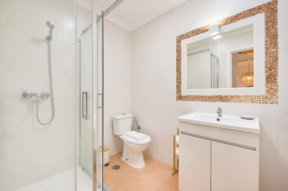 Shower, Bathroom