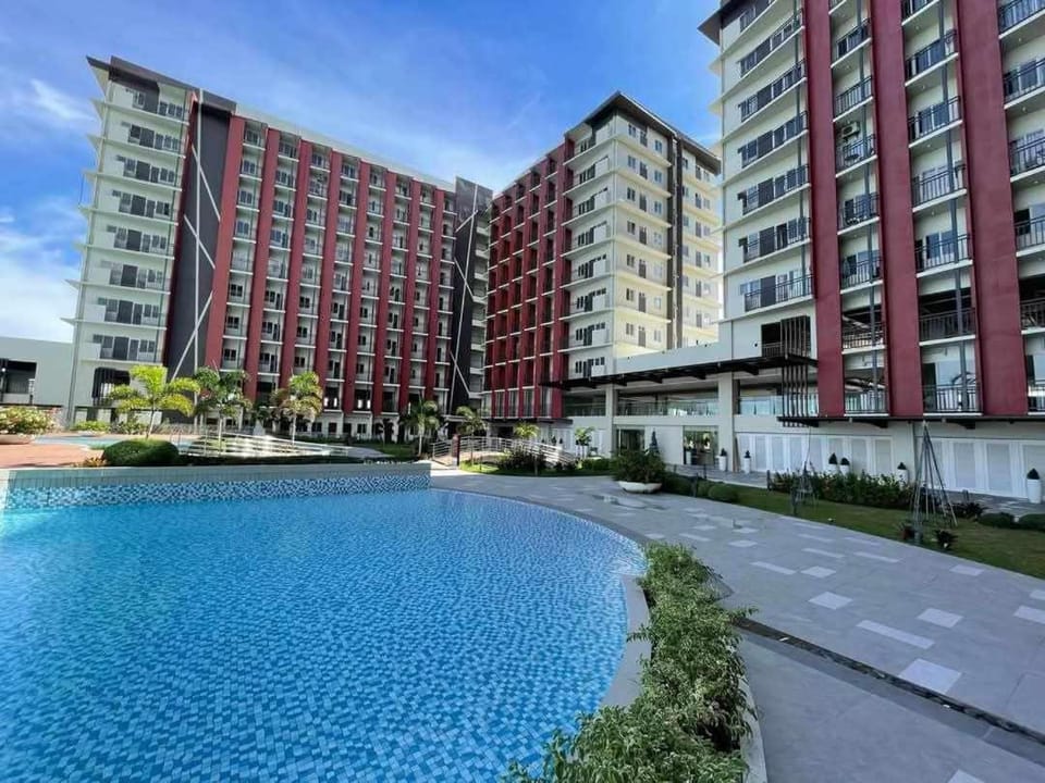 Resort Condo with Balcony in Lapu-lapu Apartment hotel in Lapu-Lapu City