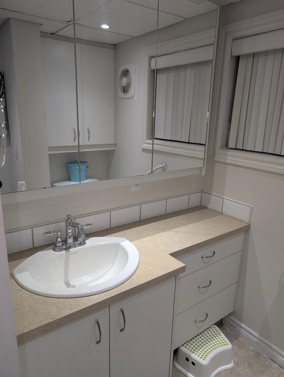 Style Chalet Apartment in Terrebonne