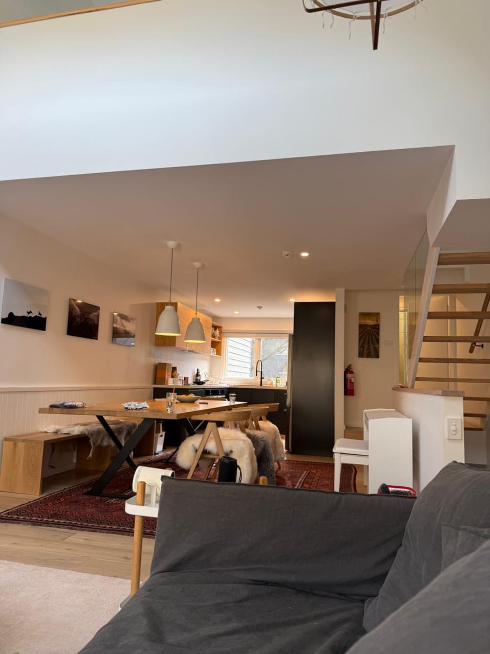 Kitchen or kitchenette, Dining area