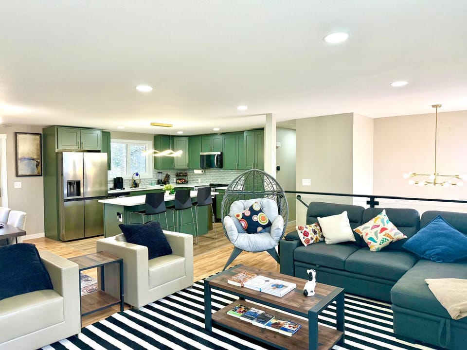 Living room, Seating area