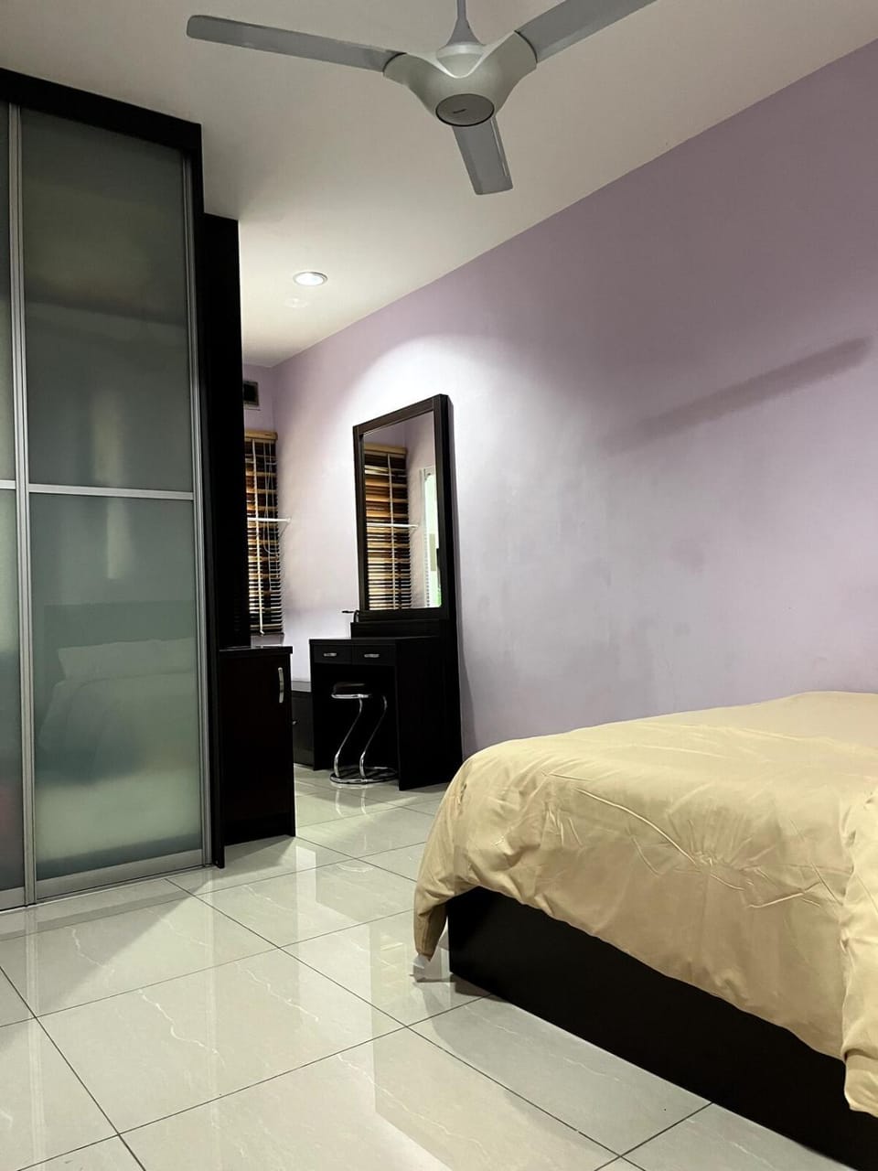 Bed, Photo of the whole room, Bedroom, wardrobe