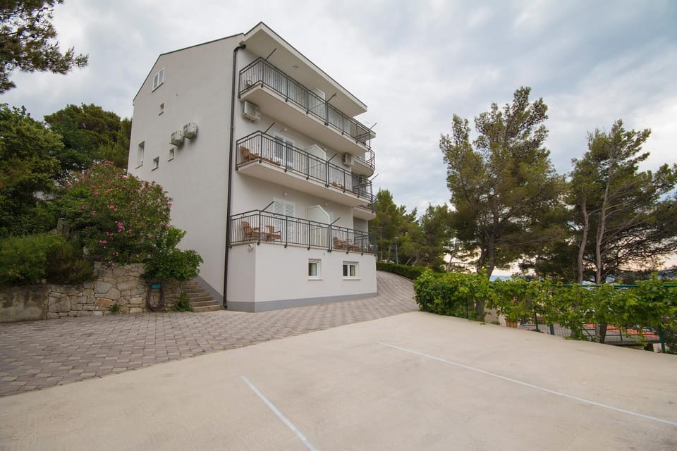 Property building, Parking