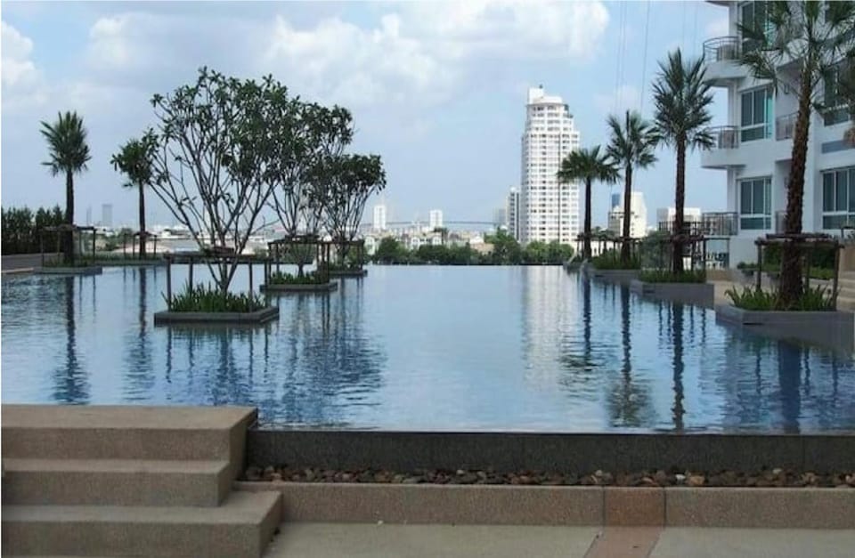 City view, Pool view, Swimming pool