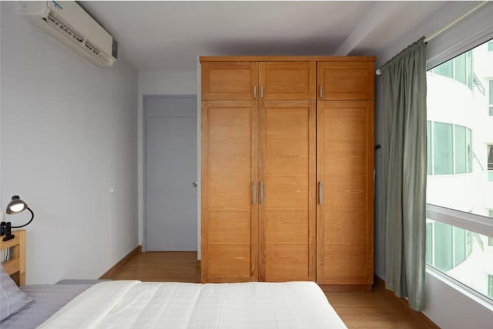 Bed, Photo of the whole room, Bedroom, wardrobe, air conditioner