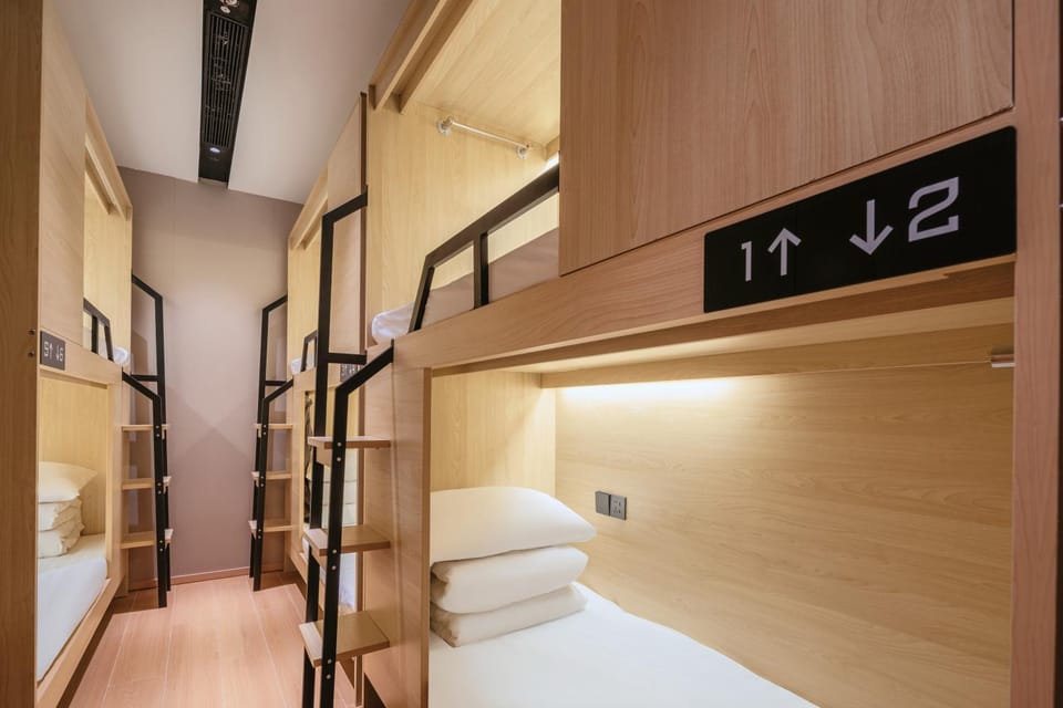 Bed, bunk bed