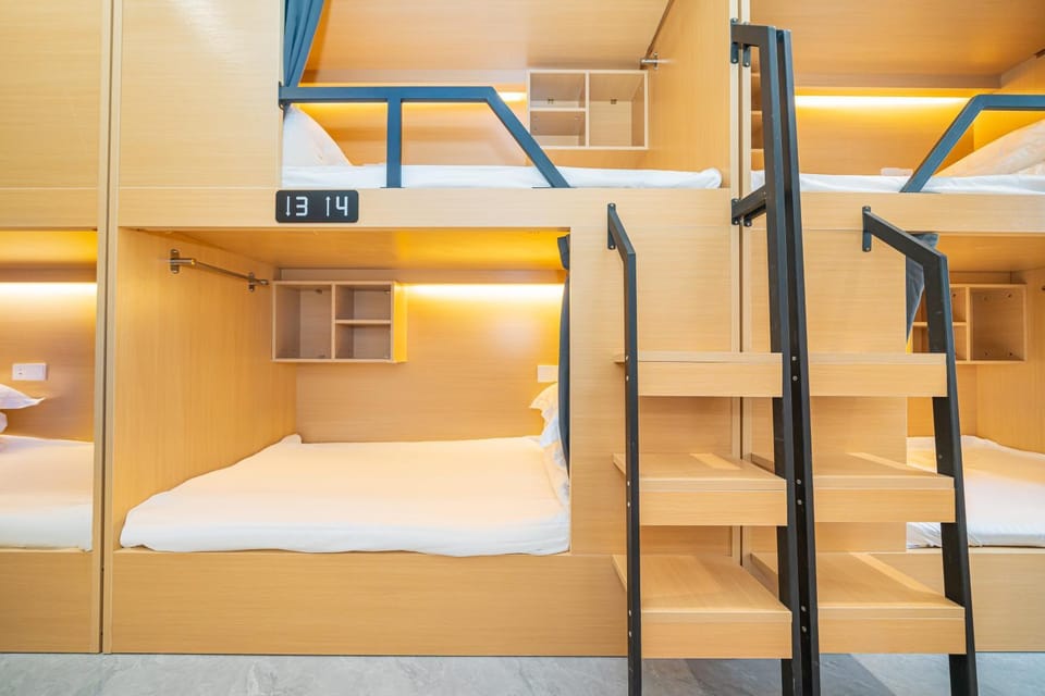 Bed, bunk bed