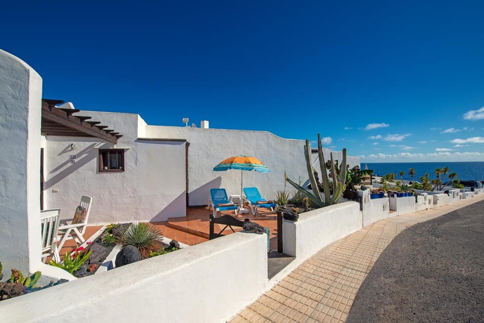 Day, Natural landscape, Sea view, sunbed