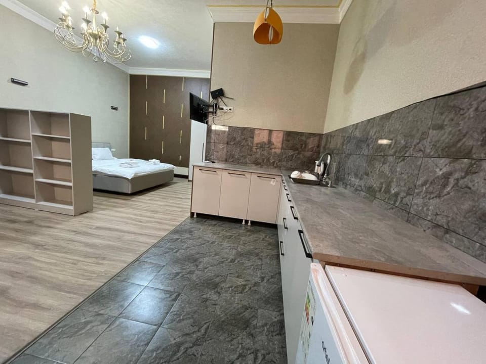 Bed, Kitchen or kitchenette, Photo of the whole room, Bedroom, towels