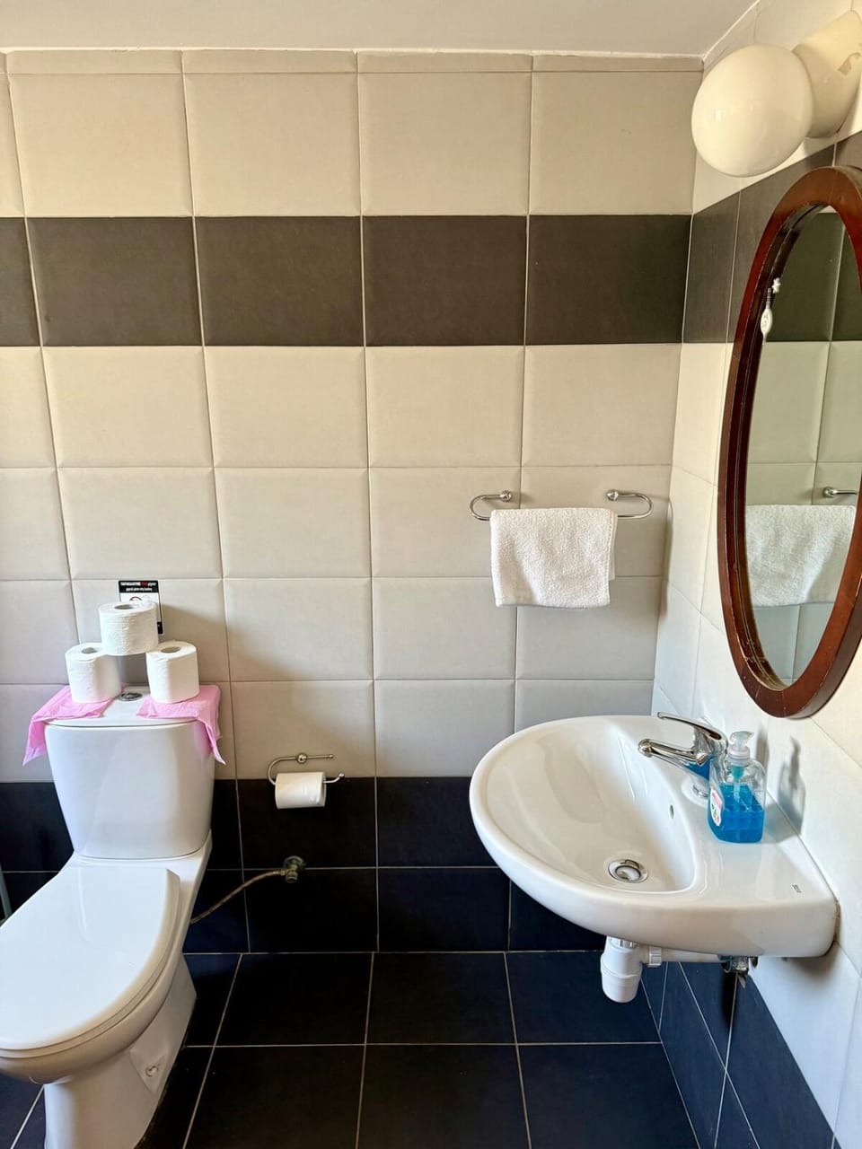 Elena One Bedroom Budget Apt - License no 06991 Apartment in Paralimni