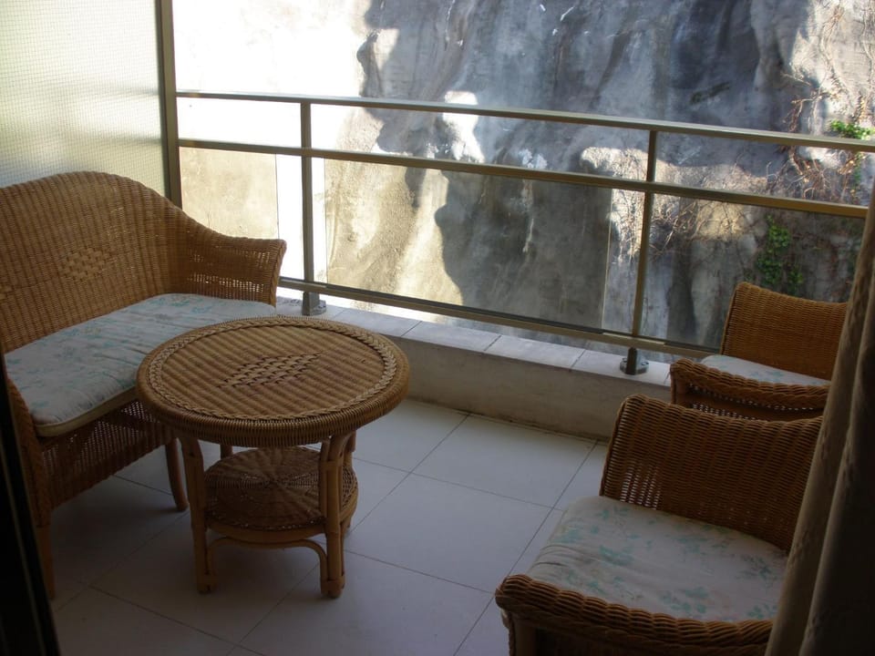 APARTAMENTO CERCA DE LA PLAYA CON PISCINA y PARKING Apartment in Tossa de Mar