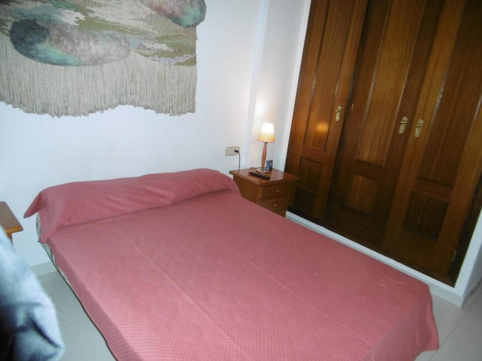 APARTAMENTO CERCA DE LA PLAYA CON PISCINA y PARKING Apartment in Tossa de Mar
