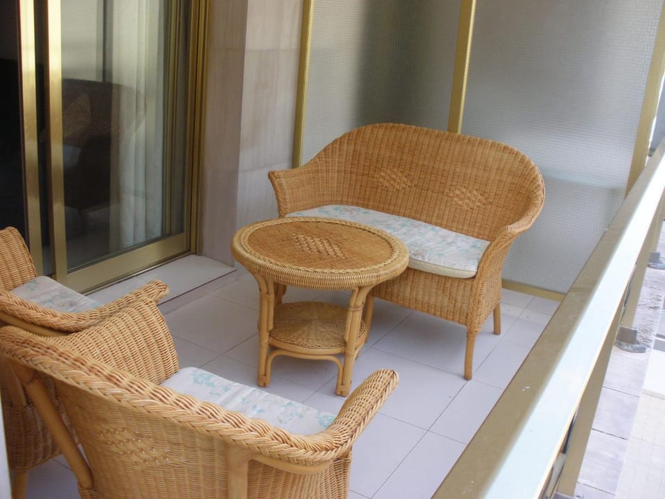 APARTAMENTO CERCA DE LA PLAYA CON PISCINA y PARKING Apartment in Tossa de Mar